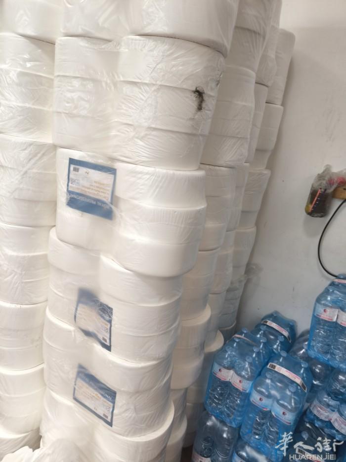卫生纸质量好公斤数重一圈六个10欧按批发价有工厂须要联系我电话号码3386422
