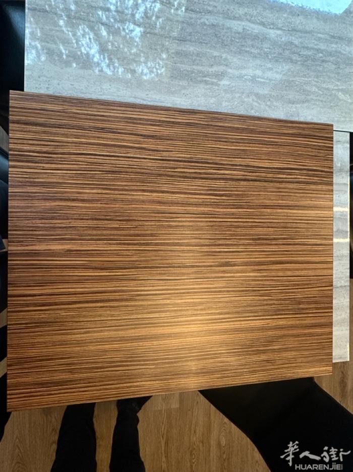 出售桌面！！！ 65cmx70cm 共33桌 3895229688
