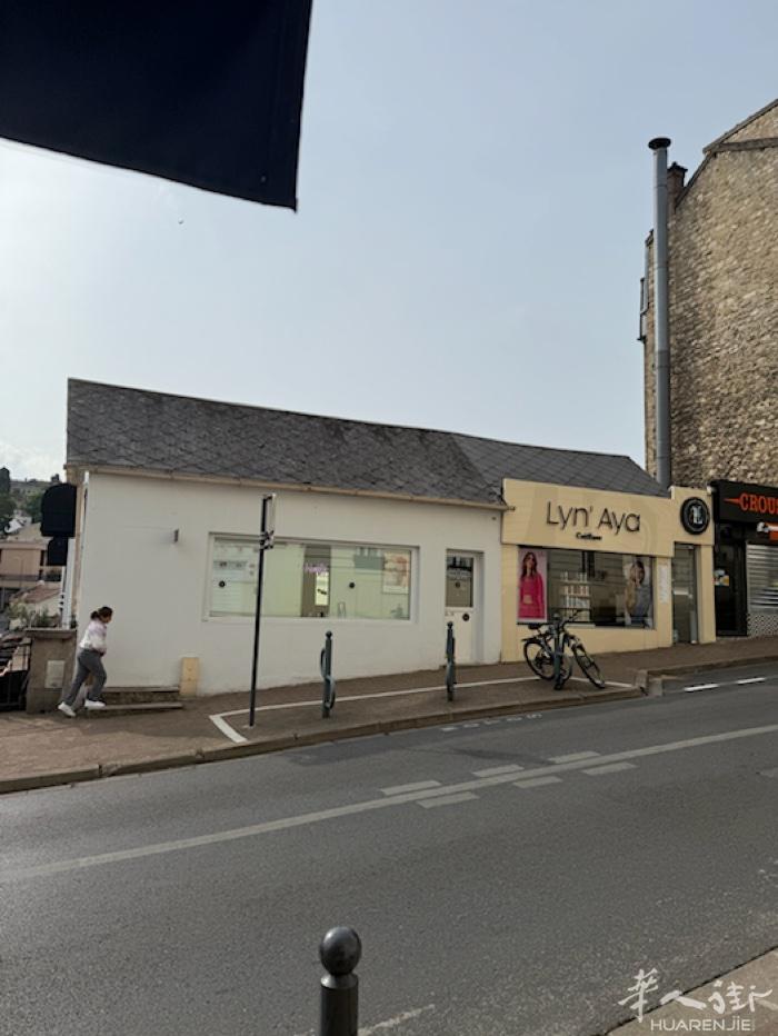 美甲店转让 92省 meudon  富人区。 rerc val de fleur