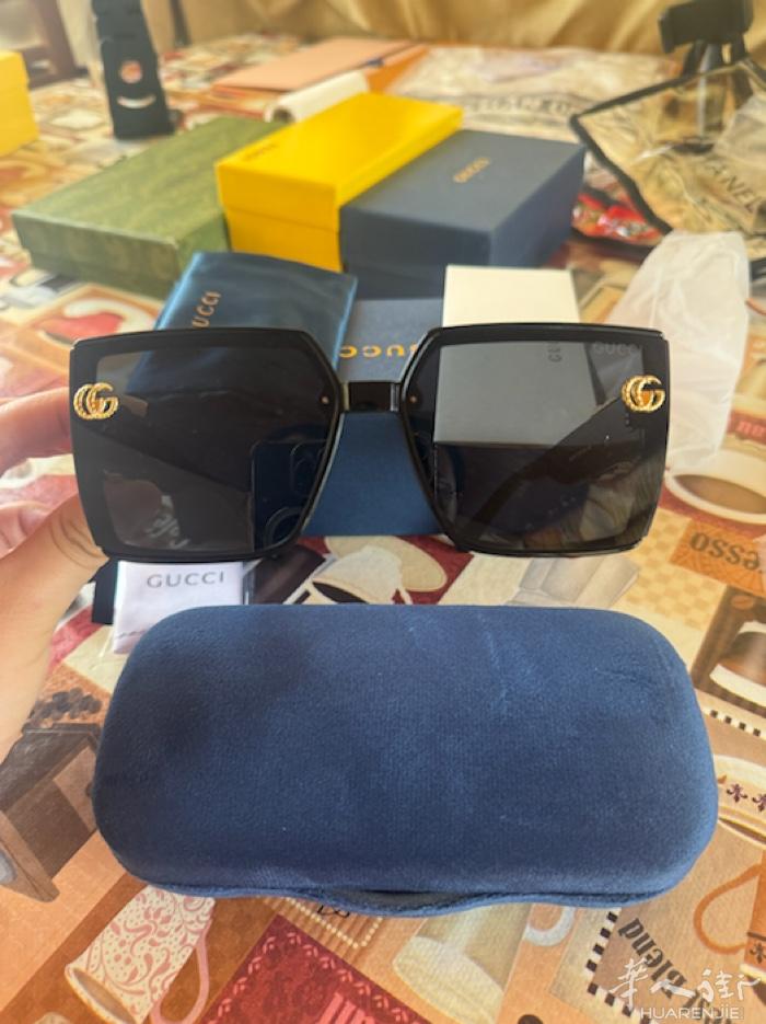 太阳眼镜🕶️ 盒子都有. 价格50€ 2 副包邮 （Roma1v1shop）