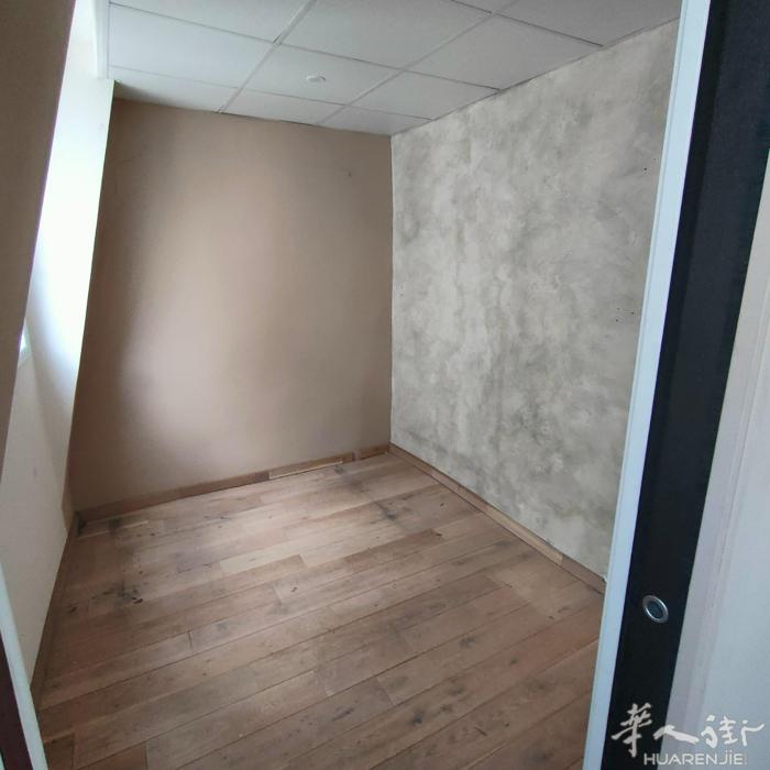 2区(ID：204987) 11平的 Studio  有家具