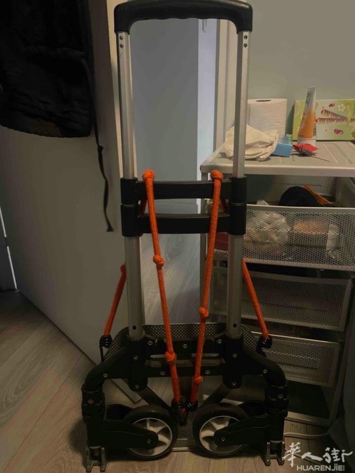 搬家小能手 不锈钢小拖车 适合搬一切沉的东西，比如冰箱洗衣机等！ 折叠款可以折起