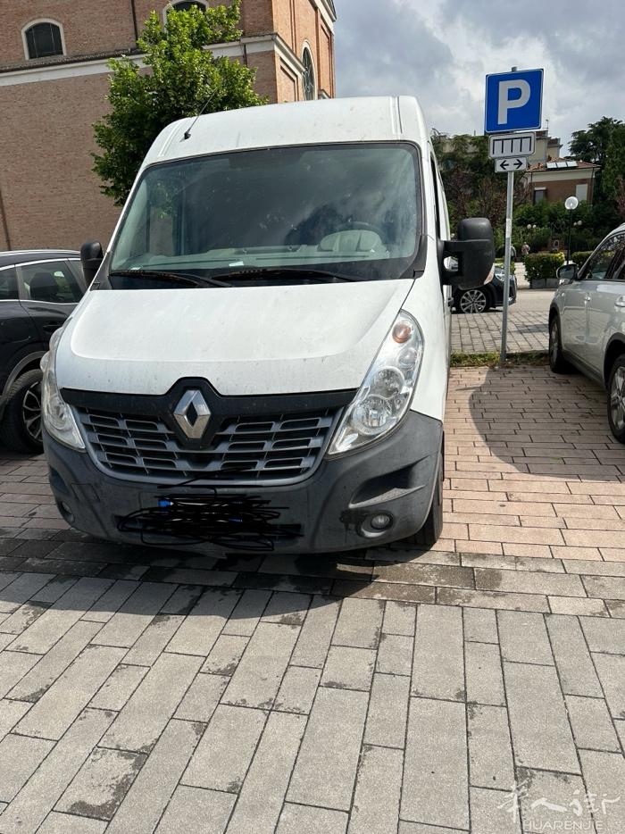 我有一辆货车2017的雷诺 Master 货车， 长6.198， 价格11500