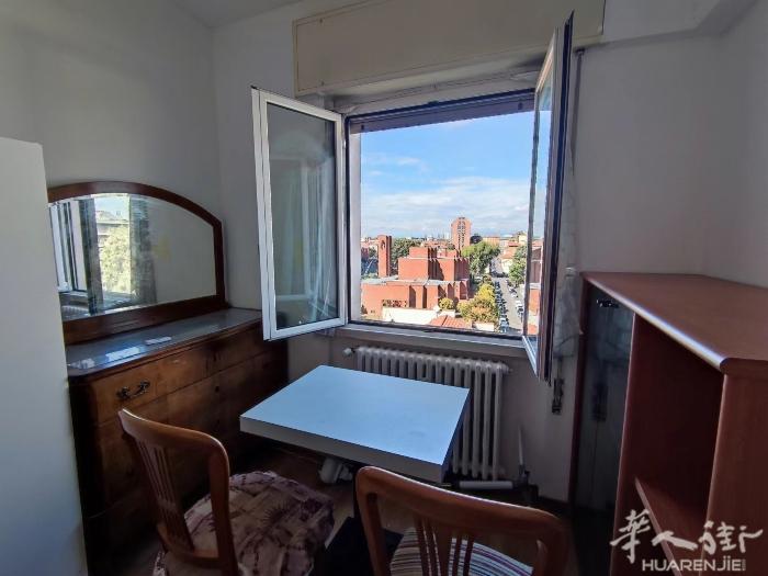 500欧全包免押金单间出租 📍 地段极佳，位于 Viale Edoardo J