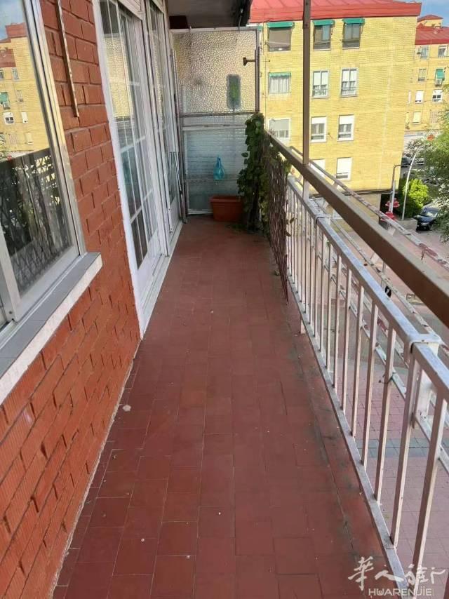 Parla三室一厅出租