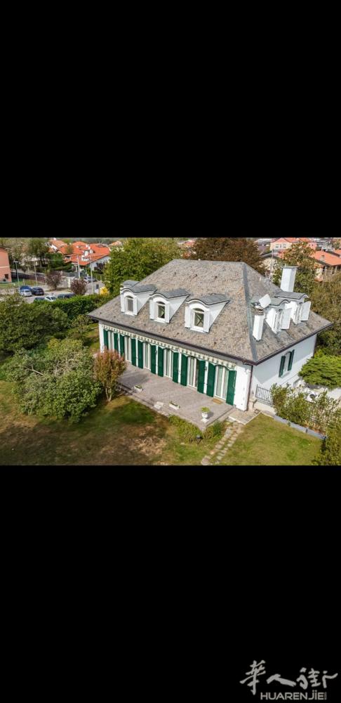 varese 地区 600平方 别墅  3500平方草坪 卖150万欧 可谈（面