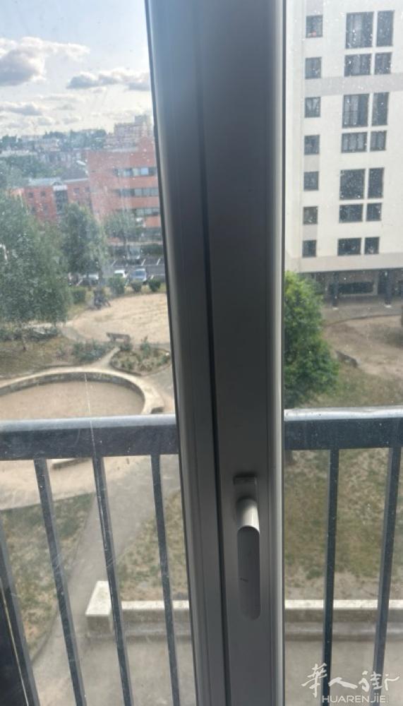 94 ivry sur seine 有一个单间招租  距离13区10分钟  落地