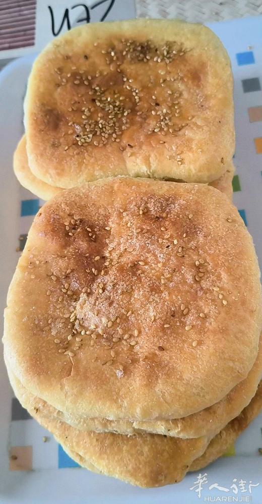 五香椒盐烧饼，豆沙烧饼红糖烧饼，白糖烧饼，想吃的提前预定加V