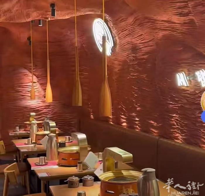 舒心装修队专业承接各种餐馆！各种店面！如：百货店！美押店！按摩店！以及住家！别墅