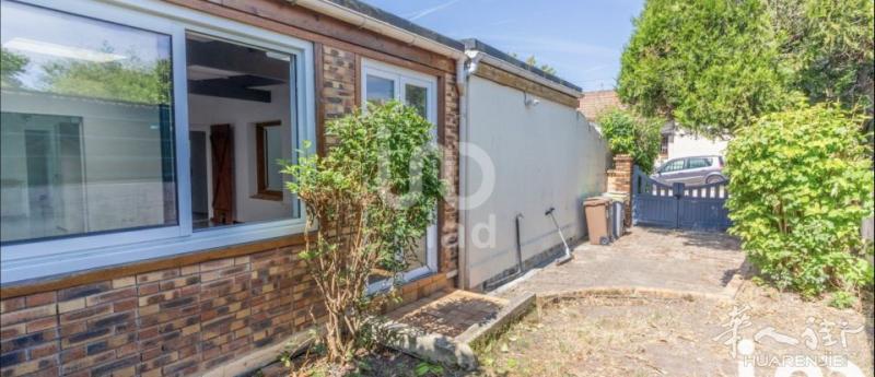 Houilles 独栋一层住宅出租距离RER火车站步行仅12分钟