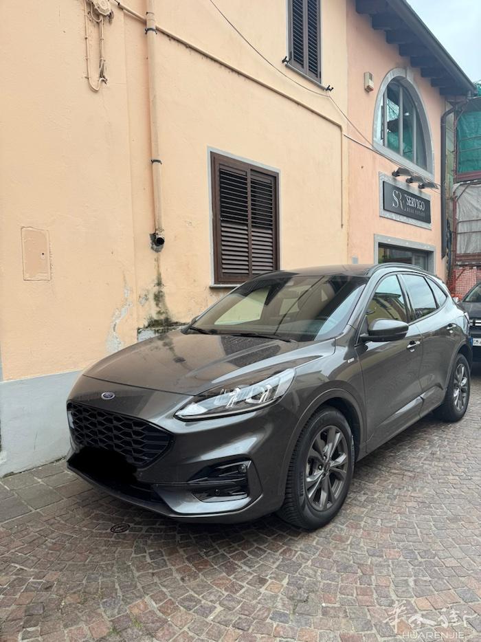 出一辆ford kuga ST-line X 2021年12月份（相当于22年的