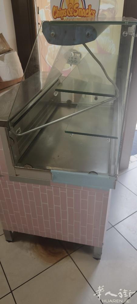 酒吧冰箱闲置出，地址piacenza，刚加冷却液，保证是可以正常使用的