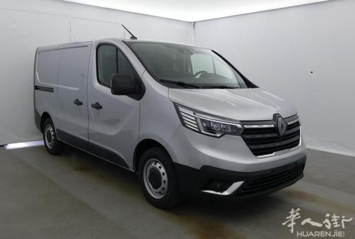 雷诺 RENAULT TRAFIC FOURGON L1H1 3T BLUE D