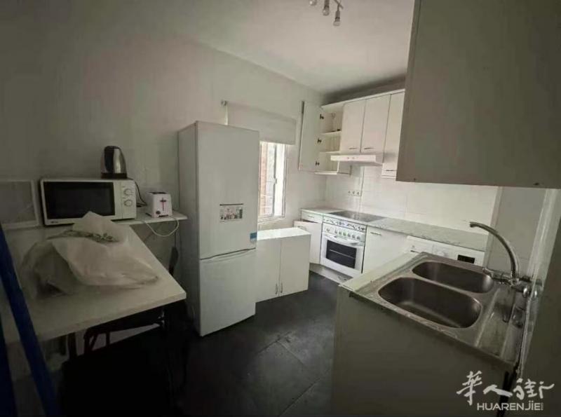 https://att.huarenjie.com/attachment/information/20250606/1749225061994545.jpg