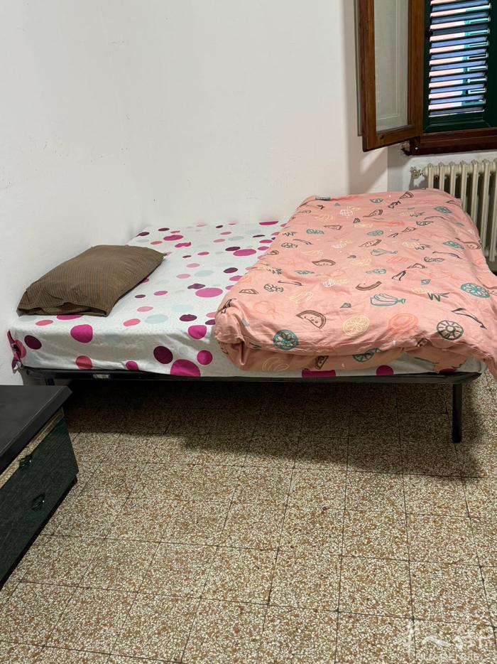 中国街老pm对面有大房间搭铺，长期零时都可以，🏠卫生好，房东好说话