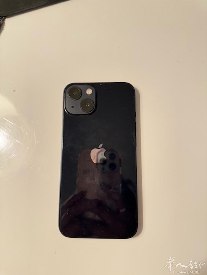 出Iphone 13 整体外观全新 没有修过 米兰可面交 可小刀 有意可加vx：