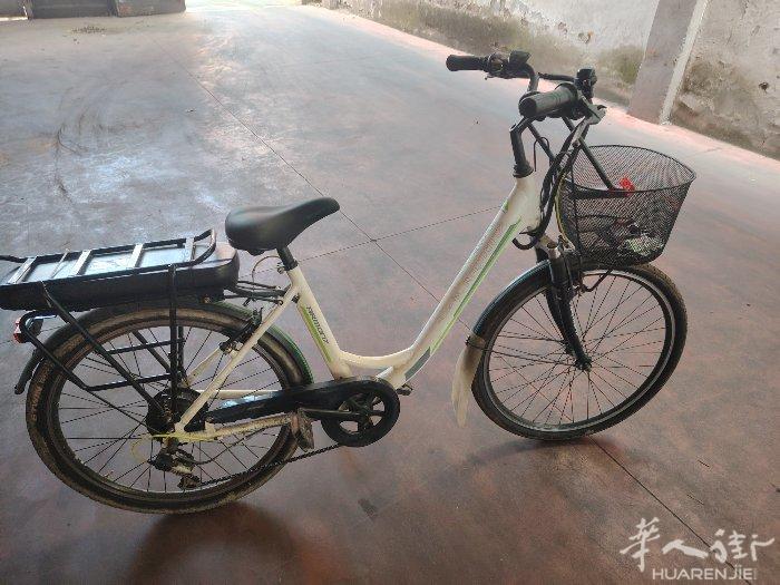 48v全自动电动车，满电25-30公里。前后轮胎全新。330€，自取300€。