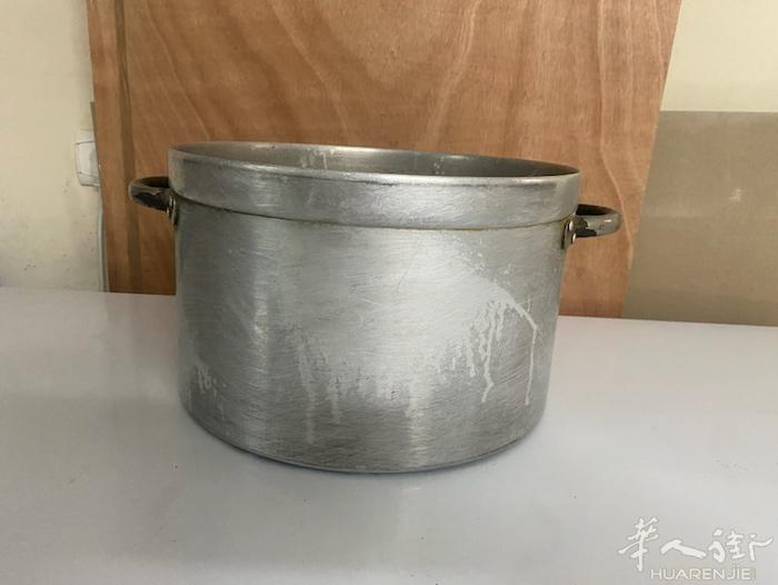 旧的汤锅转卖，15€