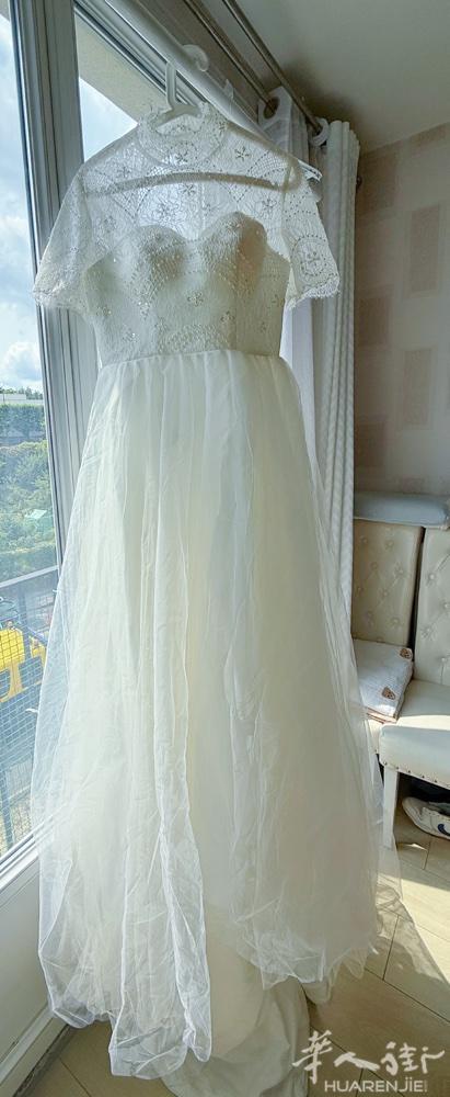 婚纱礼服低价出售，仅婚礼穿，几乎全新 齐地婚纱，后绑带设计，体重50kg - 8