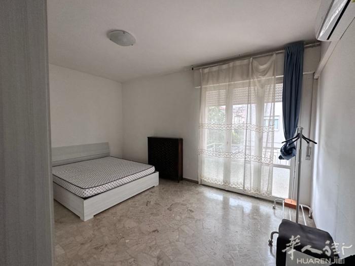 🏠Mestre Via Paruta 出租一间大房间 里面两个男孩 七月初可搬