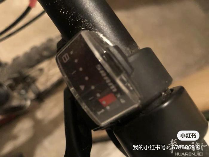 出9成新27速山地车，前叉软硬可调、前后碟刹。260价格可小刀。米兰自取。 微信