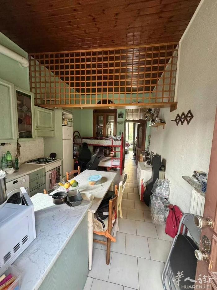🔥🔥米兰Certosa区域一室一厅出售 ​ ​地址：viale certos