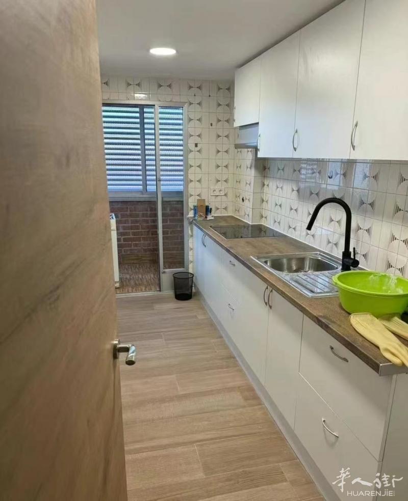 https://att.huarenjie.com/attachment/information/20250610/1749568302667004.jpg