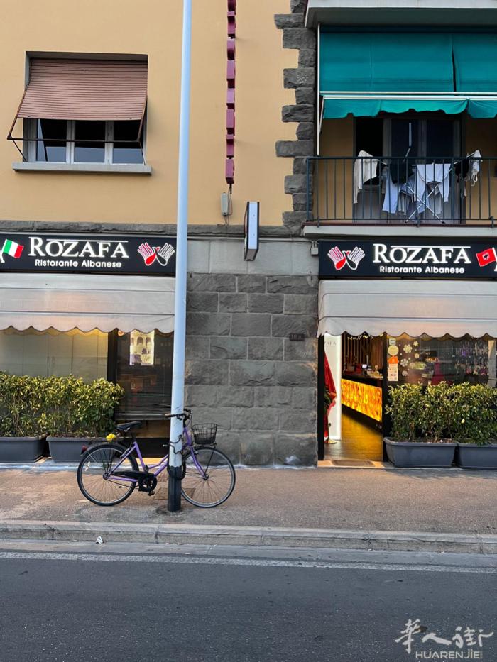 firenze novoli 餐馆转让.两个餐厅加上后院总共可以140位置.目前