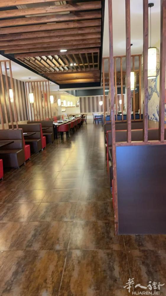 餐馆转让 位于北部buffet la carta 房租4000。700平方 生意
