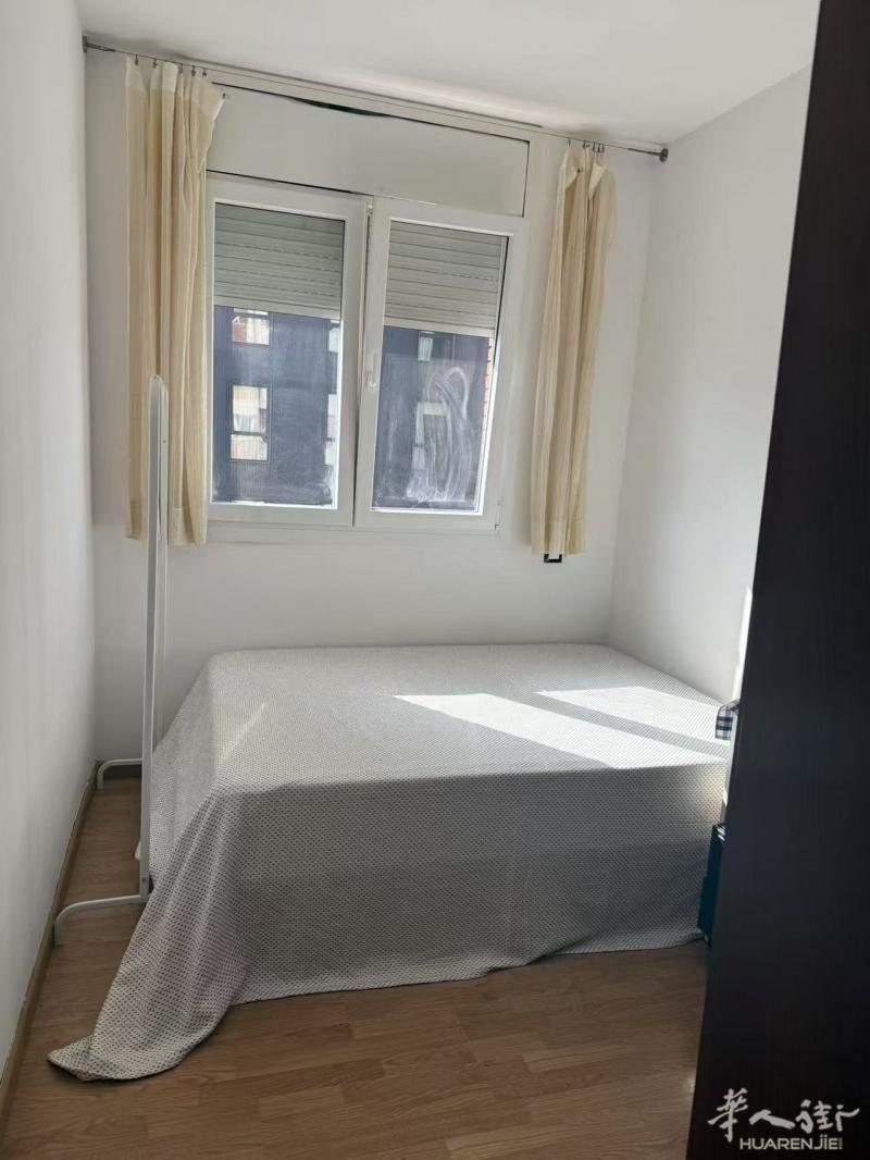 Sants Estacio阳光大床房出租
