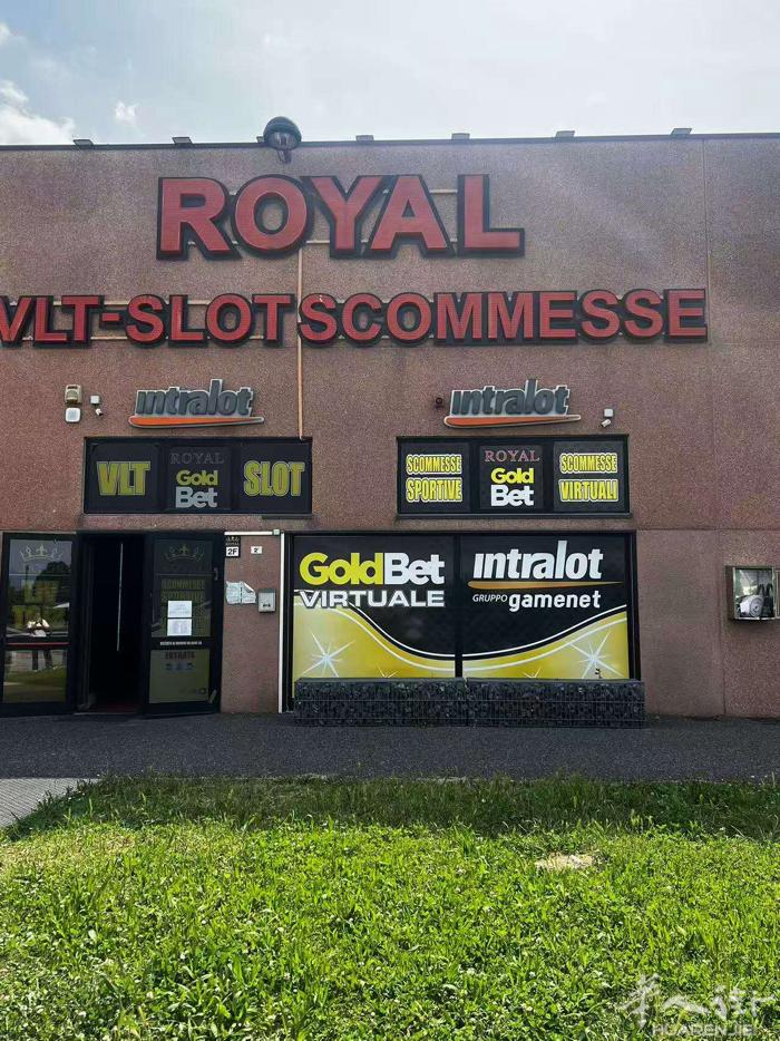 Bergamo周边 老虎机店转让 Bergamo 周边 sala giochi带