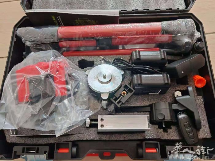 出售绿线激光平衡仪一台，全新没使用过，原价150，90出售，有需要的联系+ li
