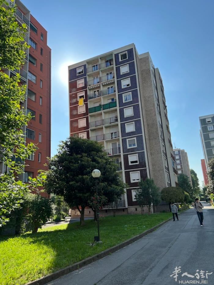 米兰Comasina 附近有房间出租、全新装修、环境优雅、交通方便、500全包、