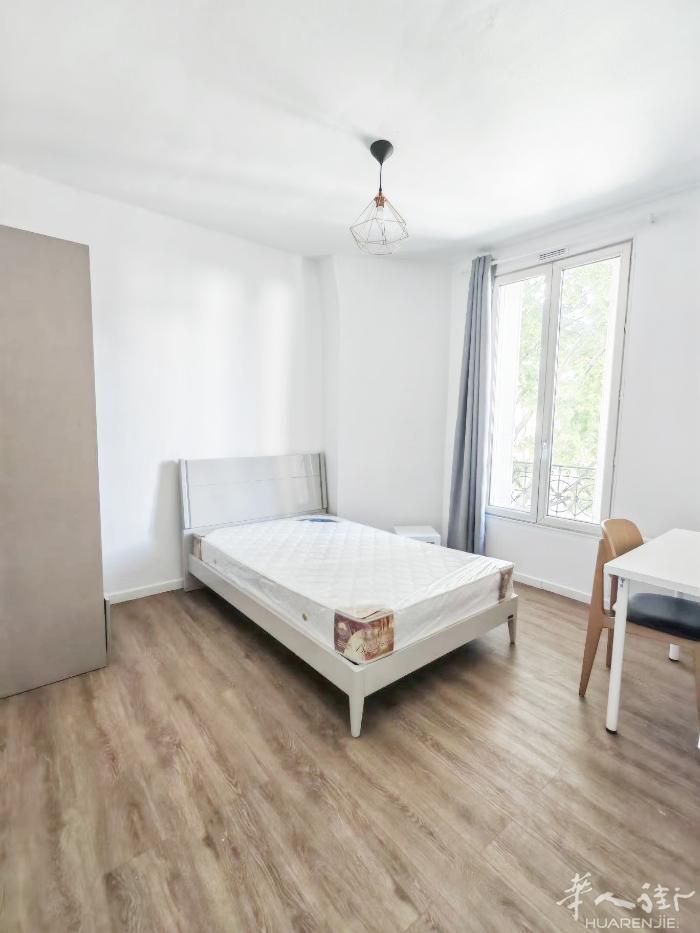 93 Pantin 地铁5号线两室带家具即日起租  【交通】走路5分钟可达5号线