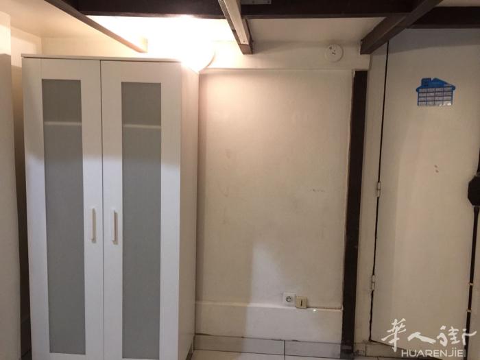 在巴黎12区 靠近地铁2分钟 一个studio 18平方出租 650€/月包杂费