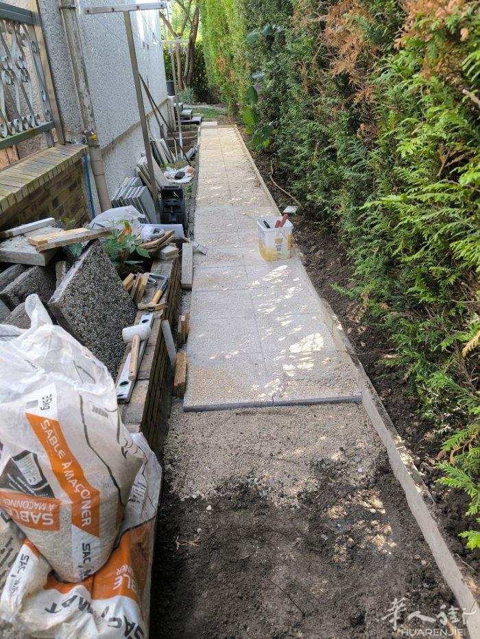 本人专业改造各种庭院，铺各种院子路面，锄地，锄草，等各种力工活，收费低，做工认真