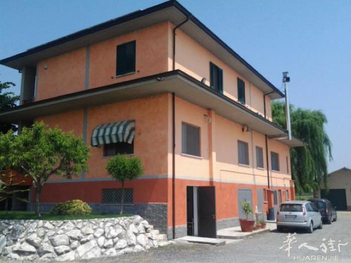 Prezzo 800.000 trattabile tutto.  Bar ta