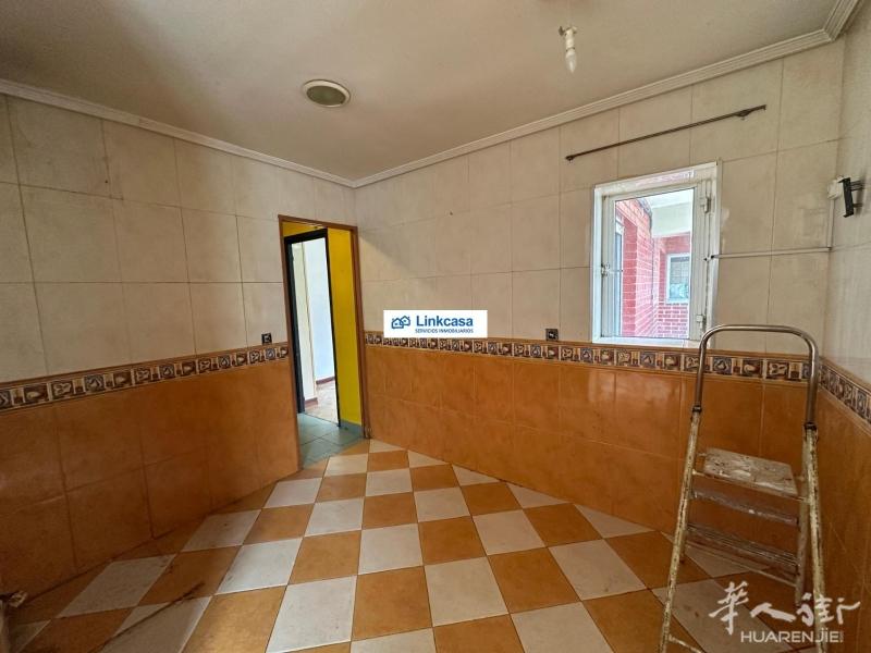 https://att.huarenjie.com/attachment/information/20250620/1750353177829534.jpg