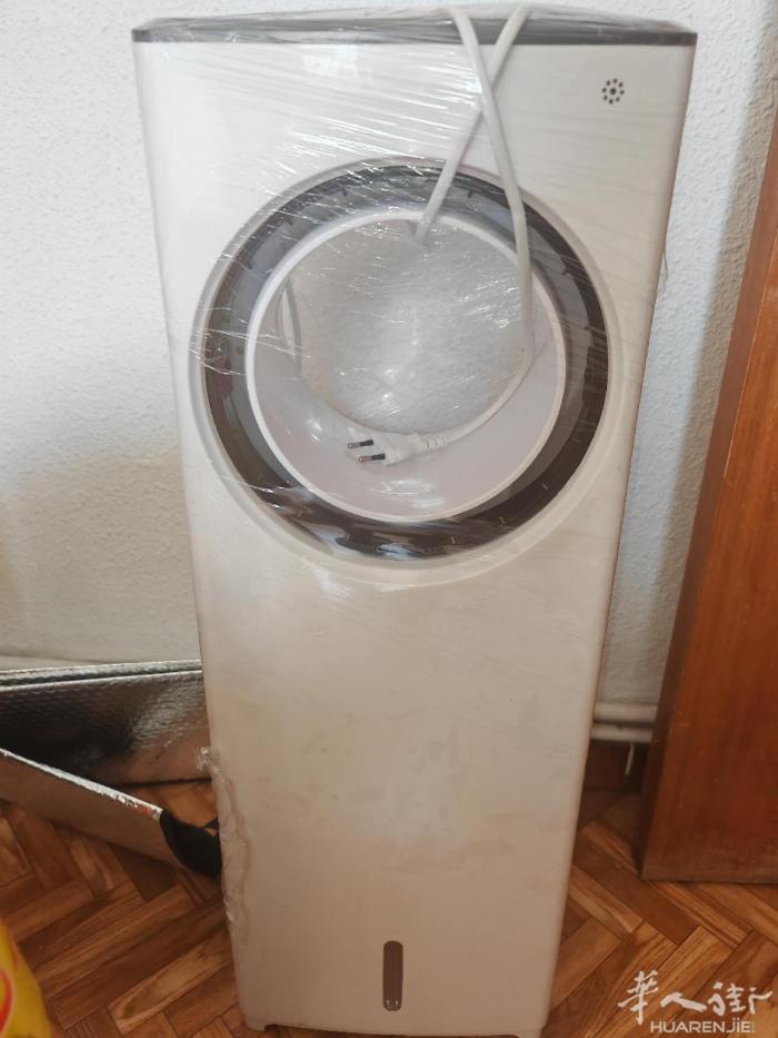 出无叶水电扇，可加水加冰，马德里laguna自取，需要的加li6li7li8y