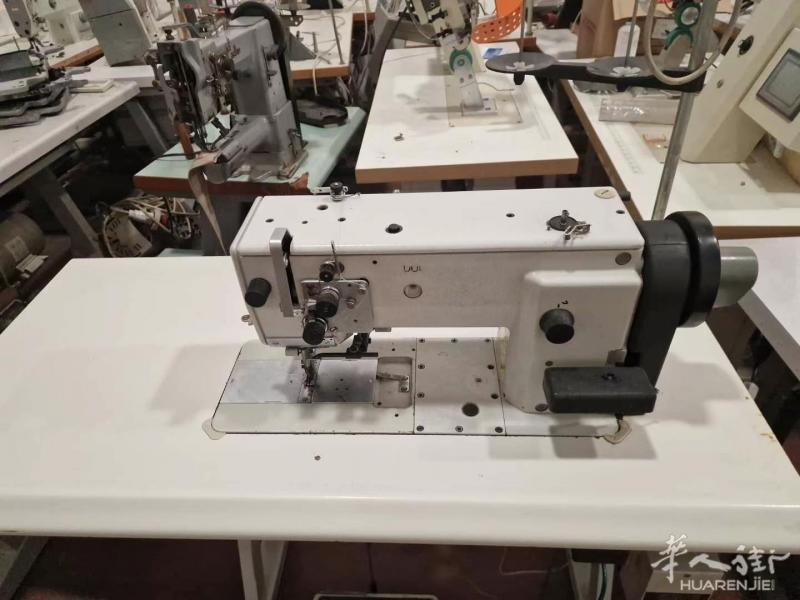 王师傅缝纫机店出售二手杜克普 467做沙发机器，联系微信 A3332662792