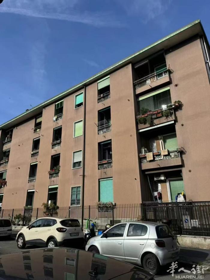 【好房出售】Bovisa米兰理工学区房,两室一厨房带阳台,一卫带窗,房间大,采光