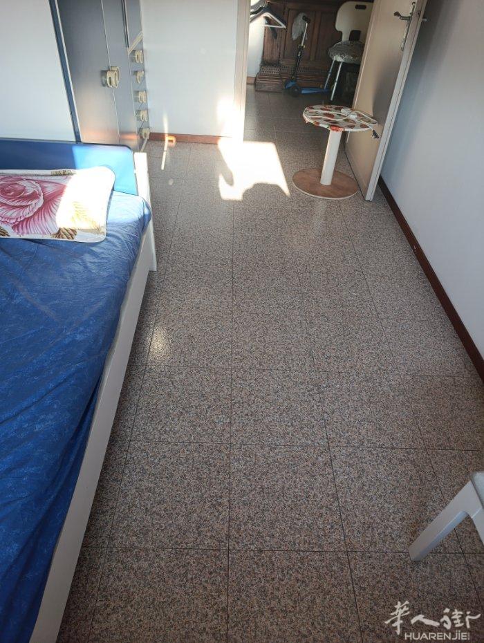 Quarto oggiaro 市区Via Longarone 1号 有小房间出租