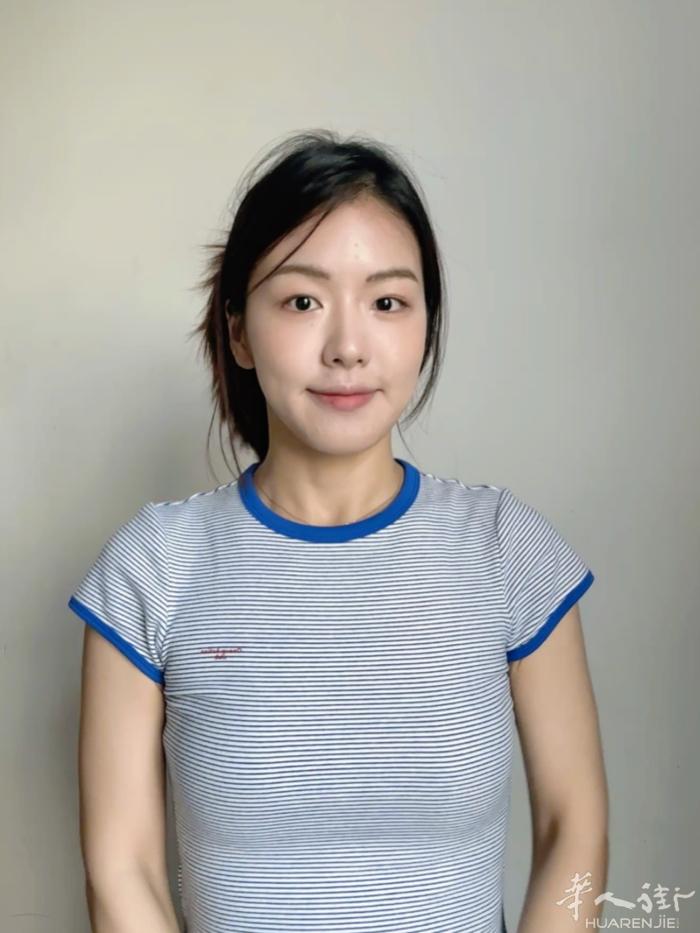 我有六年的教学经验，雅思8分，之前是国内顶尖私立学校的老师 教中文和英文，另外会