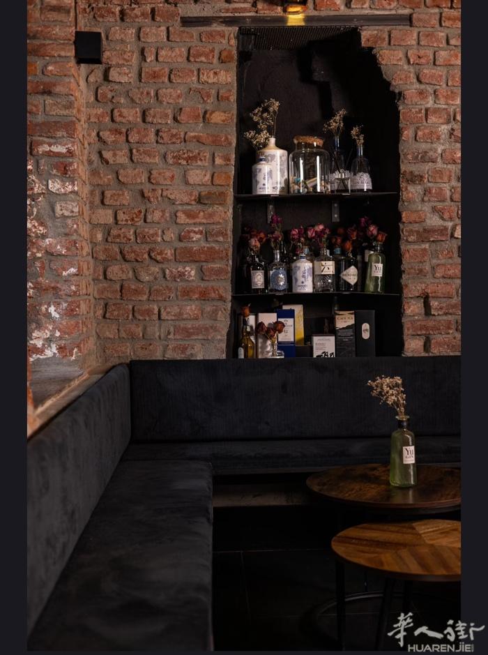 米兰 isola 酒吧街核心地段｜Element Bar   因为个人规划调整，