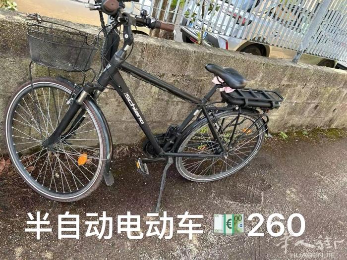 出一辆半自动电瓶车 还很新 电充满能骑三四十公里左右 campi 这边可以自提