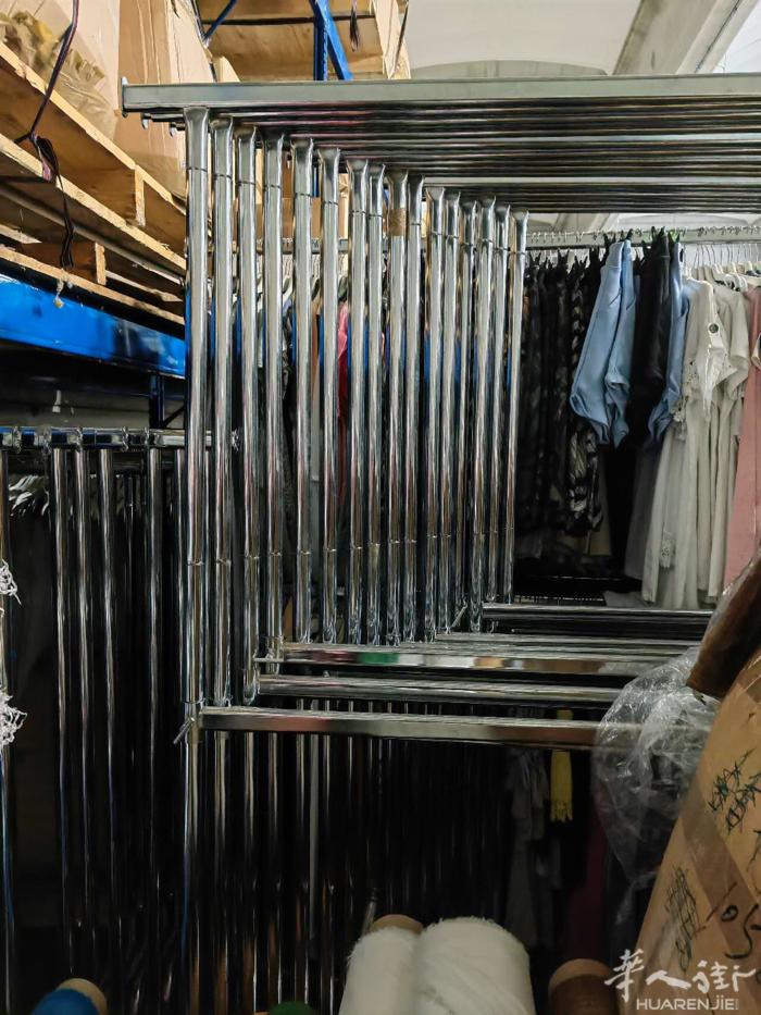 二手新款推架双层40块，有10个，电话3895606675