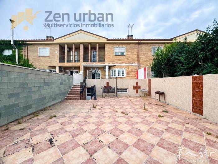 Torrejon la calzada 09年建300平别墅出售！5房3卫带地下