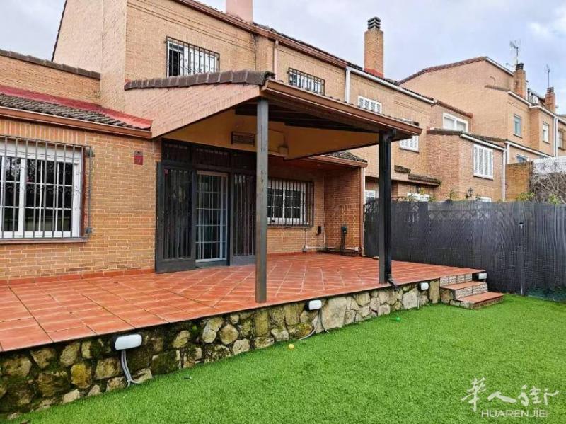 Boadilla del Monte 联排别墅