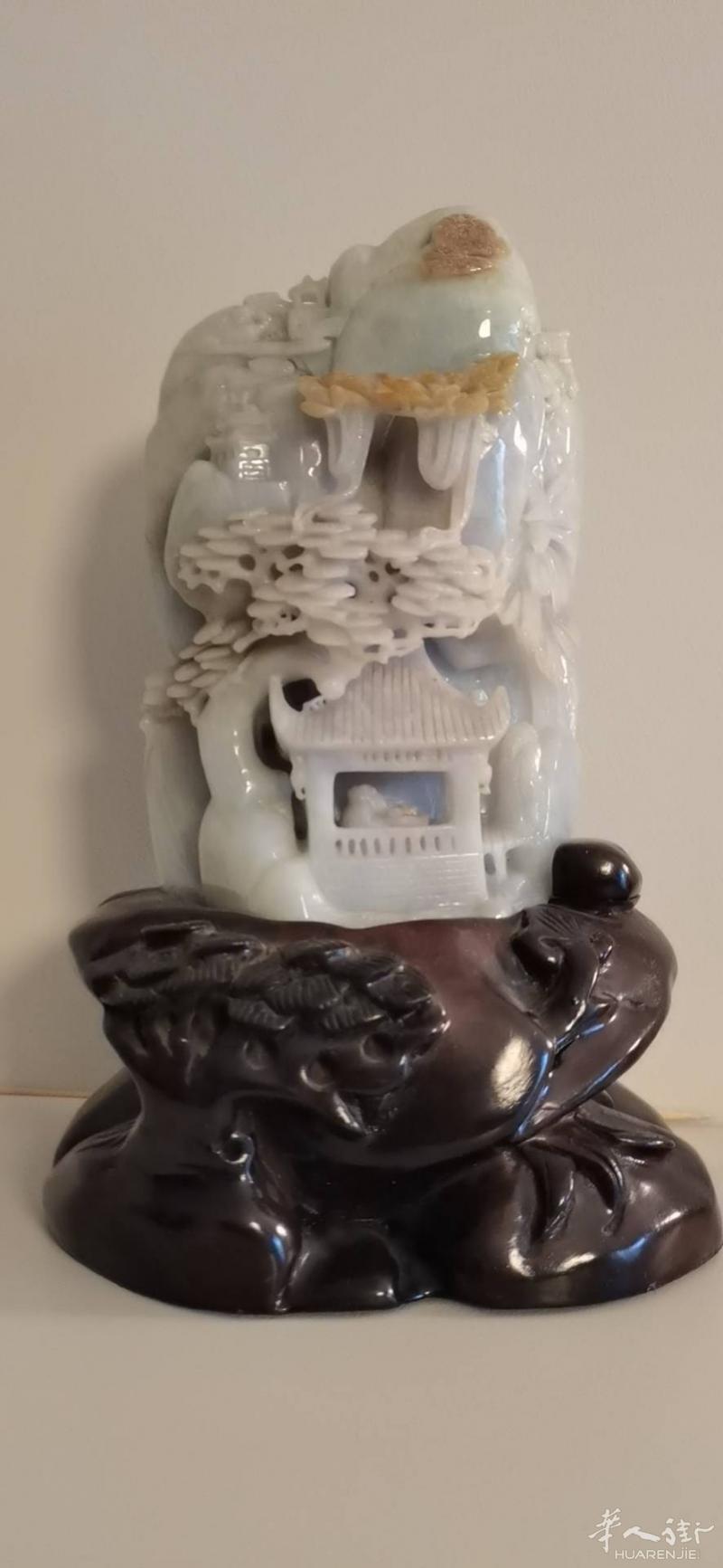 因生意失败需要周转。出售一个玉石摆件。有需要的。或