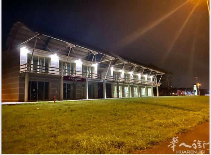 Fontanellato, Parma 出租与出售：商用空间及车库  私人电